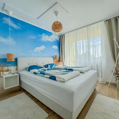 Aqua Luxe